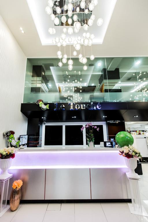 Le Touche Hotel Bangkok Esterno foto