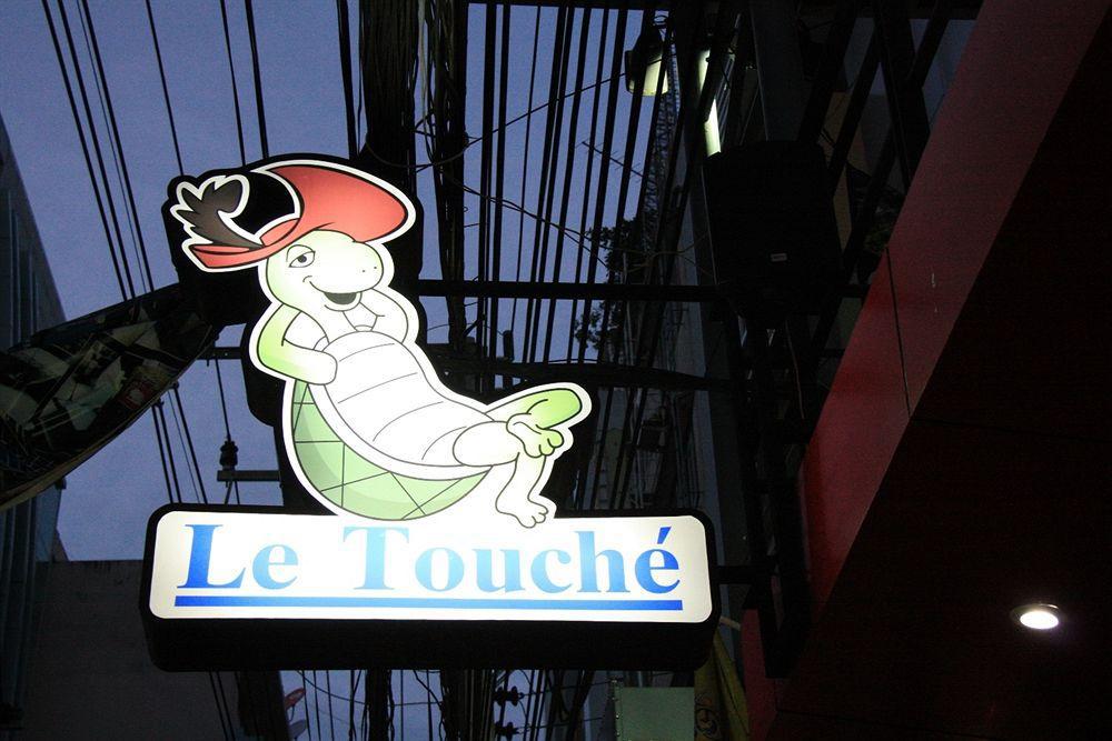Le Touche Hotel Bangkok Esterno foto