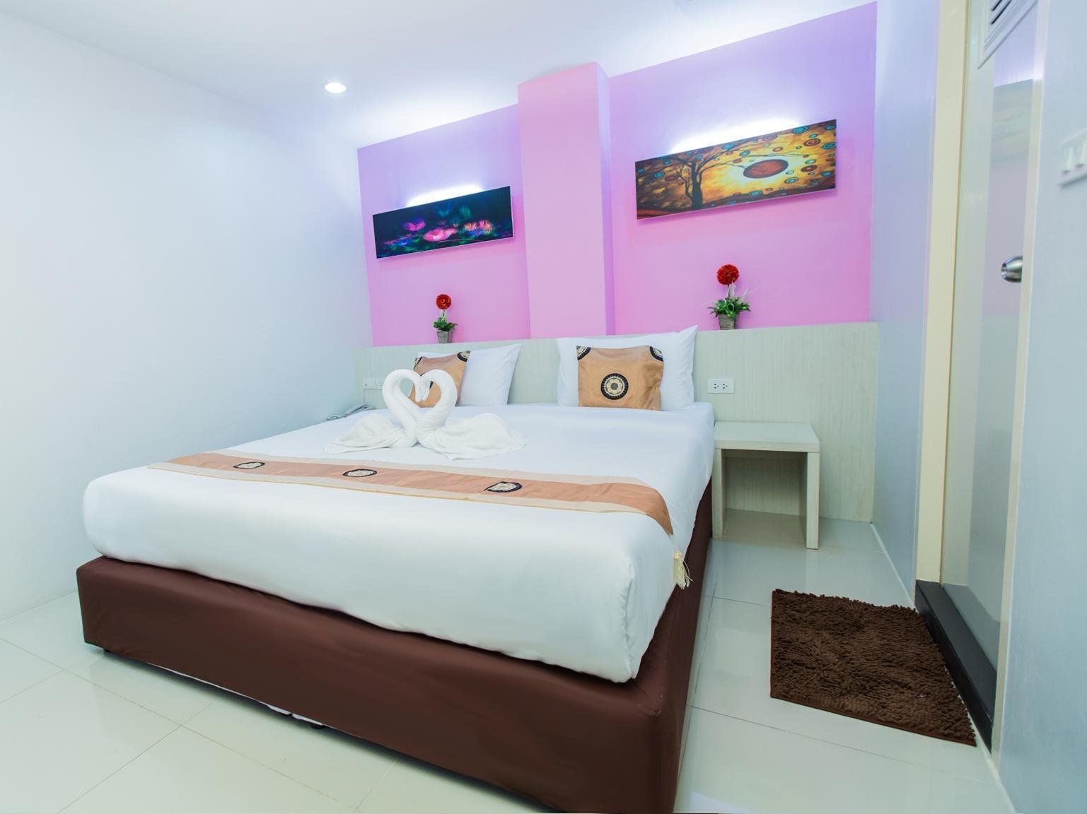 Le Touche Hotel Bangkok Esterno foto